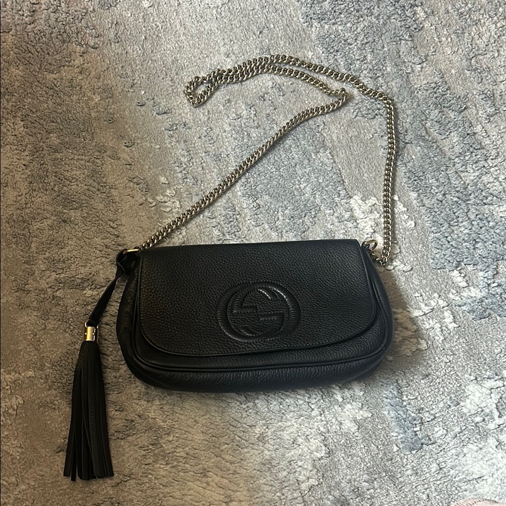 Gucci Black Leather Shoulder Bag with Chain